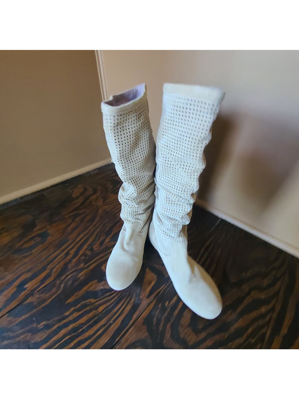 UGG Perforated Tall Womens 8.5 Slouch Boots Sand Suede Boho Festival